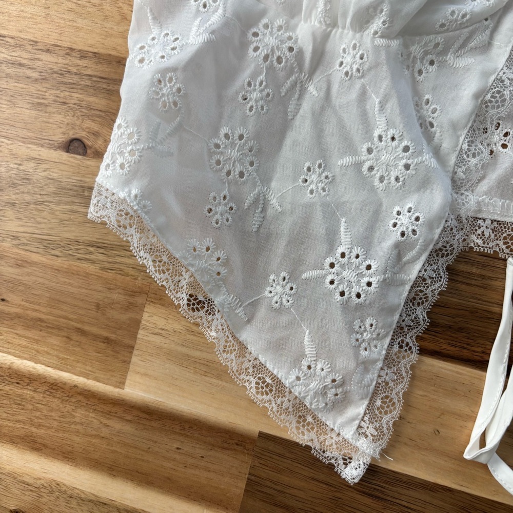 NWT SHEIN Eyelet Top - Picture 3 of 6